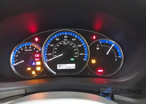 2010 Subaru Forester 2.5X z USA, uszkodzony, nr VIN JF2SH6AC3AH736688